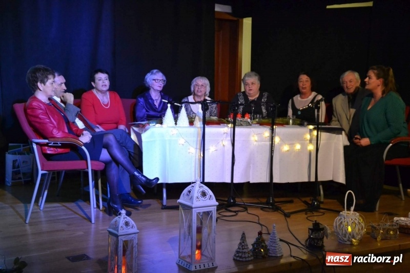 Zdjęcie w galerii na portalu naszraciborz.pl: Pokolędujmy razem - montaż słowno-muzyczny na Zamku Piastowskim  wiadomości z regionu