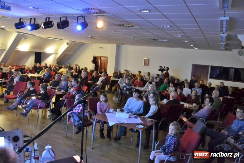 Zdjęcie w galerii na portalu naszraciborz.pl: Pokolędujmy razem - montaż słowno-muzyczny na Zamku Piastowskim  wiadomości z regionu