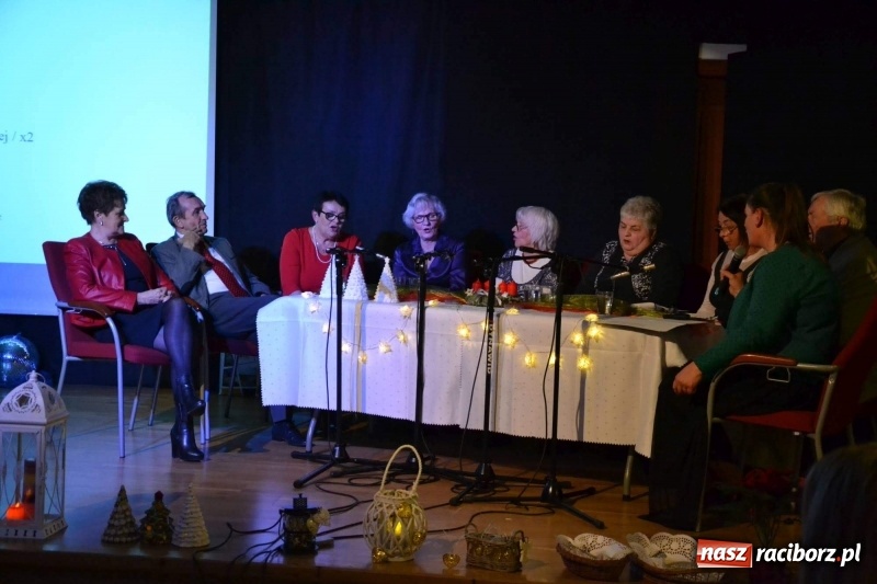 Zdjęcie w galerii na portalu naszraciborz.pl: Pokolędujmy razem - montaż słowno-muzyczny na Zamku Piastowskim  wiadomości z regionu