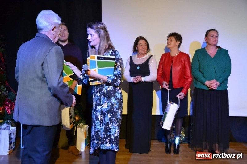 Zdjęcie w galerii na portalu naszraciborz.pl: Pokolędujmy razem - montaż słowno-muzyczny na Zamku Piastowskim  wiadomości z regionu