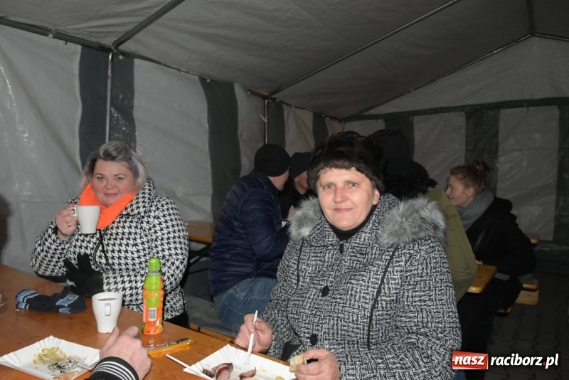 Zdjęcie w galerii na portalu naszraciborz.pl: Adwentowe spotkanie przy choince w Bieńkowicach  wiadomości z regionu