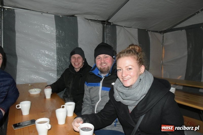 Zdjęcie w galerii na portalu naszraciborz.pl: Adwentowe spotkanie przy choince w Bieńkowicach  wiadomości z regionu