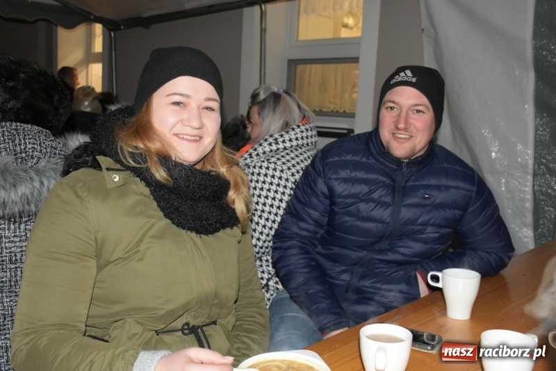 Zdjęcie w galerii na portalu naszraciborz.pl: Adwentowe spotkanie przy choince w Bieńkowicach  wiadomości z regionu