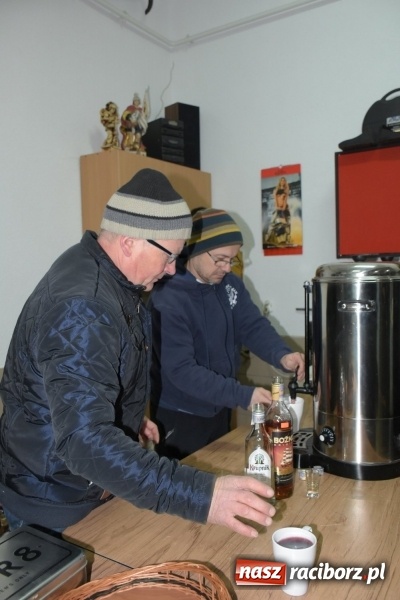Zdjęcie w galerii na portalu naszraciborz.pl: Adwentowe spotkanie przy choince w Bieńkowicach  wiadomości z regionu