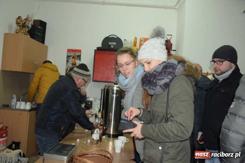 Zdjęcie w galerii na portalu naszraciborz.pl: Adwentowe spotkanie przy choince w Bieńkowicach  wiadomości z regionu