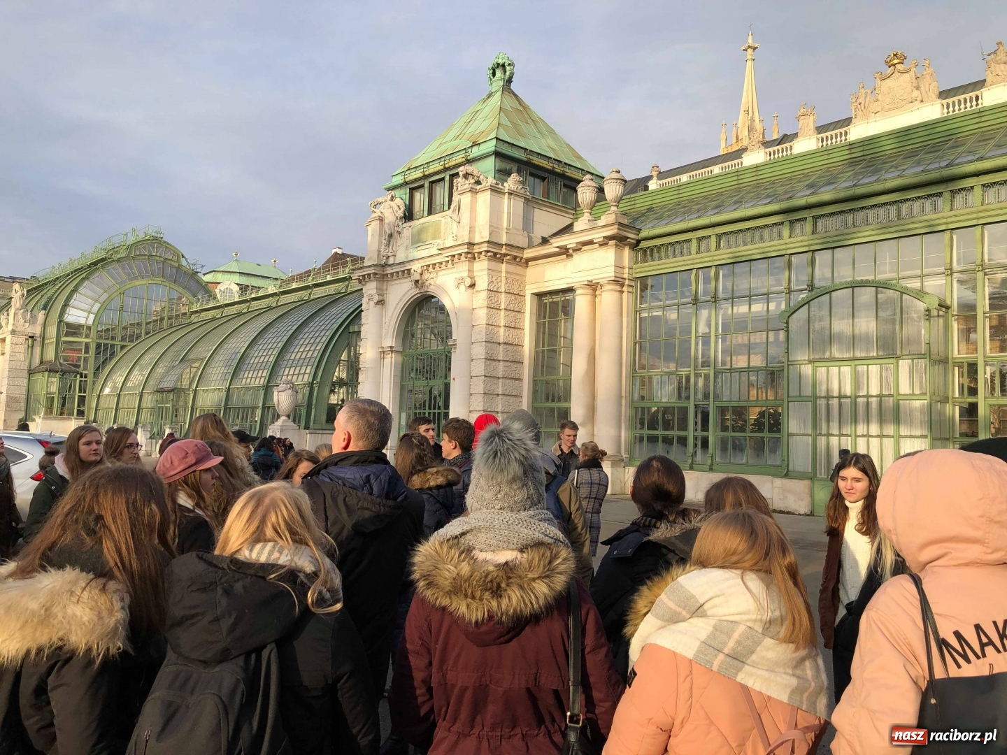 Zdjęcie w galerii na portalu naszraciborz.pl: Uczniowie I LO zobaczyli Wiedeń w świątecznej odsłonie wiadomości z regionu
