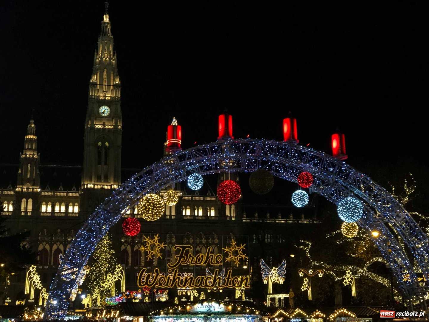 Zdjęcie w galerii na portalu naszraciborz.pl: Uczniowie I LO zobaczyli Wiedeń w świątecznej odsłonie wiadomości z regionu
