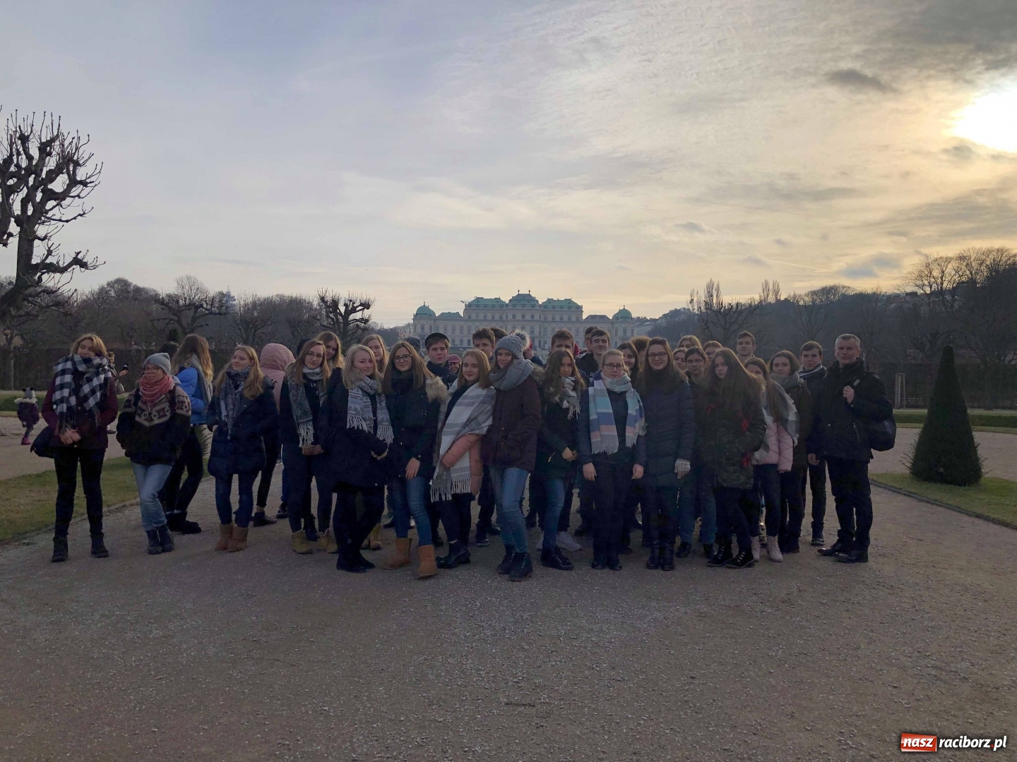 Zdjęcie w galerii na portalu naszraciborz.pl: Uczniowie I LO zobaczyli Wiedeń w świątecznej odsłonie wiadomości z regionu
