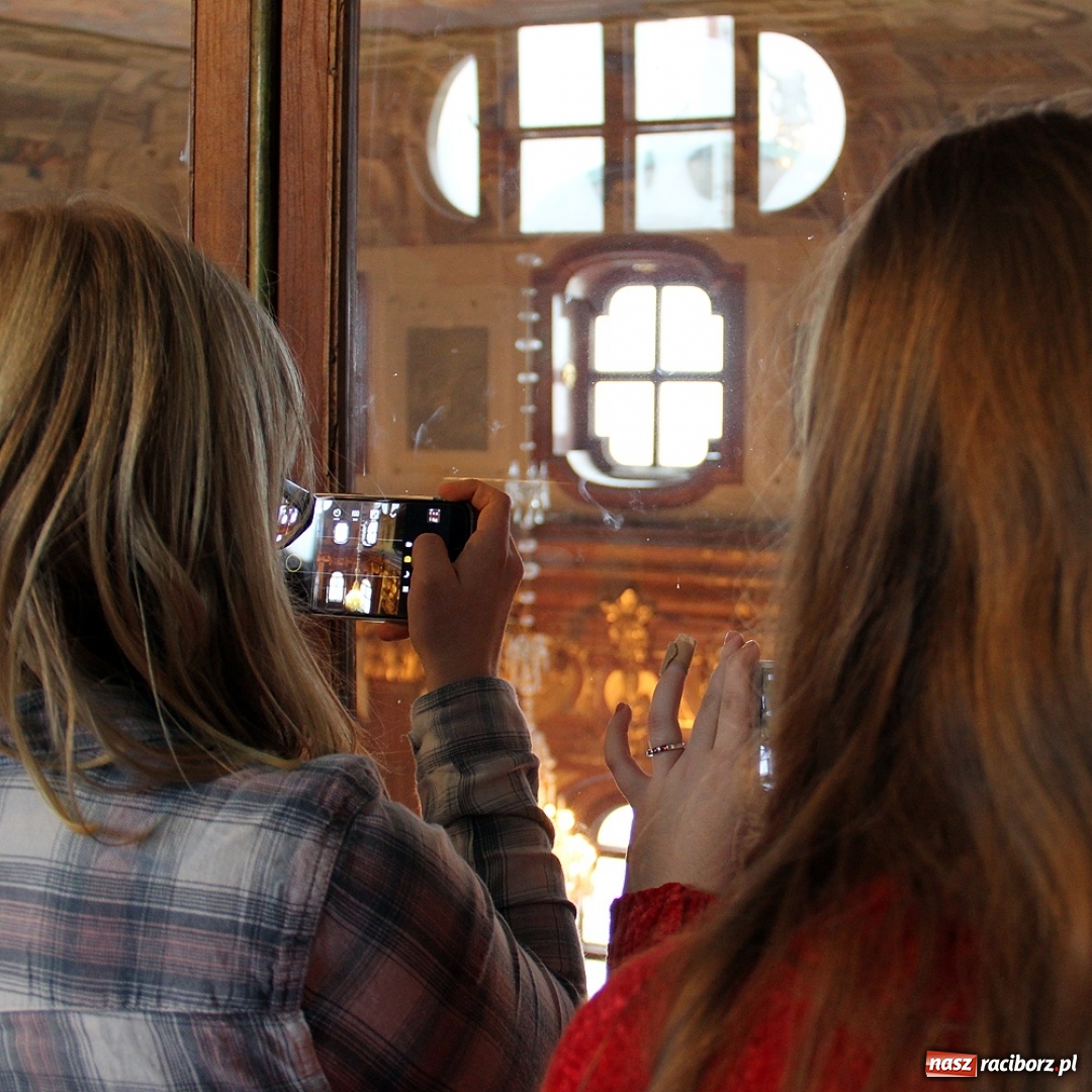 Zdjęcie w galerii na portalu naszraciborz.pl: Uczniowie I LO zobaczyli Wiedeń w świątecznej odsłonie wiadomości z regionu