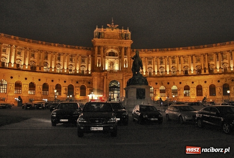 Zdjęcie w galerii na portalu naszraciborz.pl: Uczniowie I LO zobaczyli Wiedeń w świątecznej odsłonie wiadomości z regionu