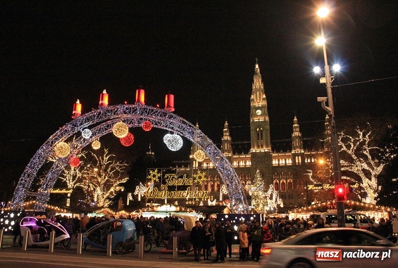 Zdjęcie w galerii na portalu naszraciborz.pl: Uczniowie I LO zobaczyli Wiedeń w świątecznej odsłonie wiadomości z regionu