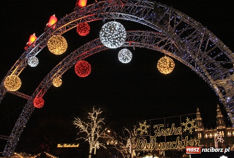 Zdjęcie w galerii na portalu naszraciborz.pl: Uczniowie I LO zobaczyli Wiedeń w świątecznej odsłonie wiadomości z regionu