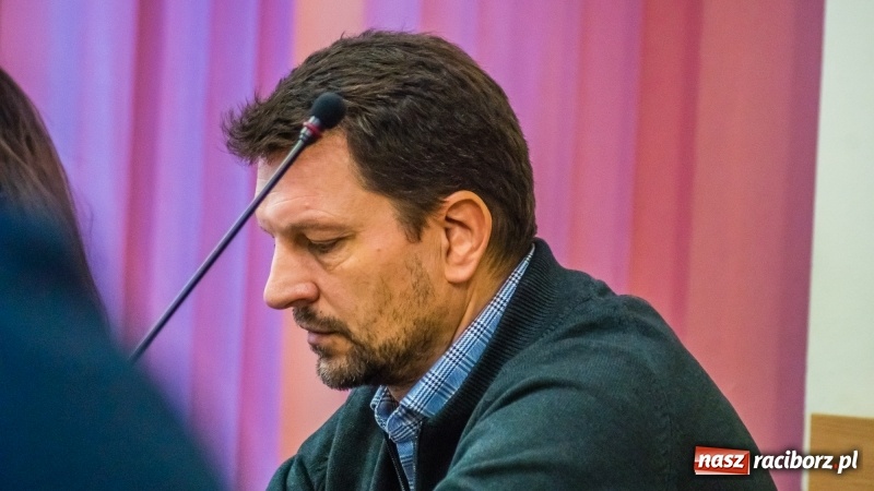 Zdjęcie w galerii na portalu naszraciborz.pl: Ekspresowe tempo komisji finansów. Projekt drogi Racibórz-Pszczyna stanie się półkownikiem? wiadomości z regionu