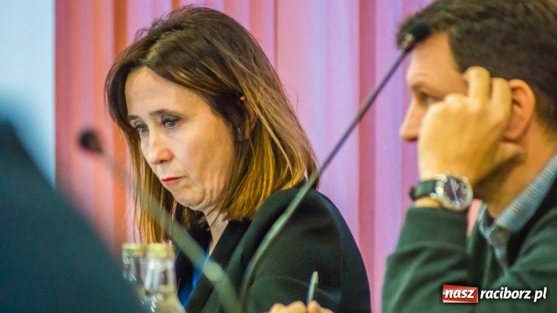 Zdjęcie w galerii na portalu naszraciborz.pl: Ekspresowe tempo komisji finansów. Projekt drogi Racibórz-Pszczyna stanie się półkownikiem? wiadomości z regionu