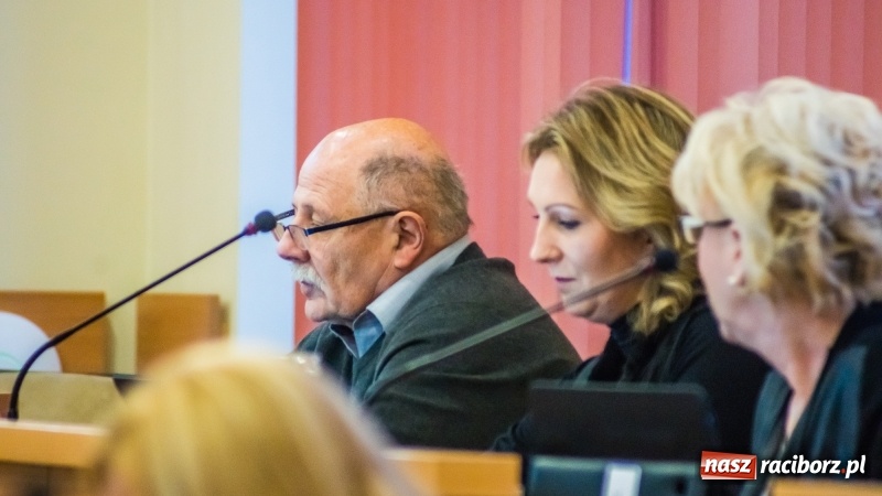 Zdjęcie w galerii na portalu naszraciborz.pl: Ekspresowe tempo komisji finansów. Projekt drogi Racibórz-Pszczyna stanie się półkownikiem? wiadomości z regionu