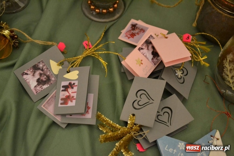 Zdjęcie w galerii na portalu naszraciborz.pl: Jasełka wraz z Koncertem Kolęd oraz Jarmark Bożonarodzeniowy za nami  wiadomości z regionu