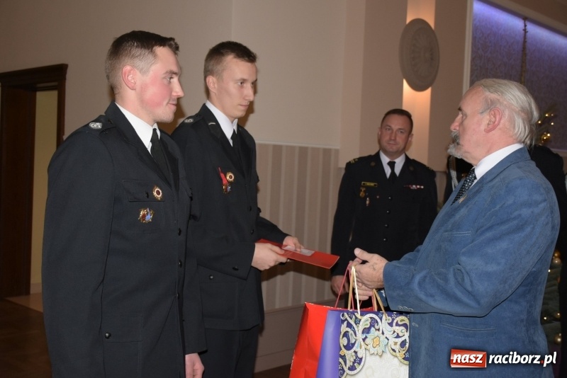 Zdjęcie w galerii na portalu naszraciborz.pl: Spotkanie opłatkowe strażaków gminy Krzyżanowice wiadomości z regionu