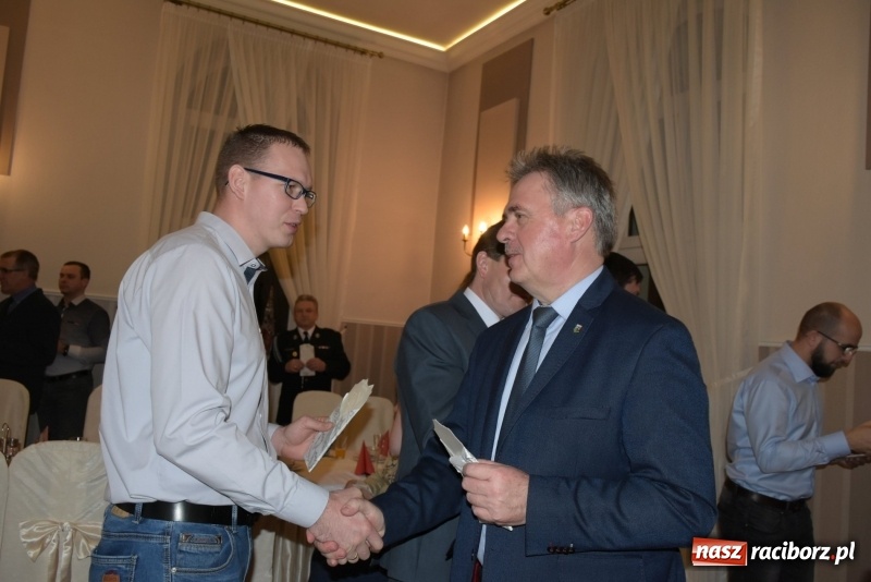 Zdjęcie w galerii na portalu naszraciborz.pl: Spotkanie opłatkowe strażaków gminy Krzyżanowice wiadomości z regionu