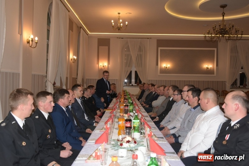 Zdjęcie w galerii na portalu naszraciborz.pl: Spotkanie opłatkowe strażaków gminy Krzyżanowice wiadomości z regionu
