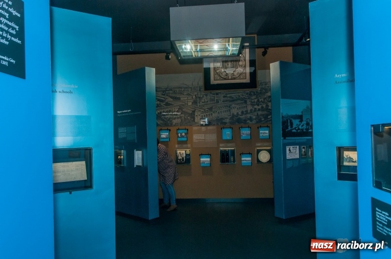 Zdjęcie w galerii na portalu naszraciborz.pl: Żydzi na Górnym Śląsku. Otwarcie wystawy stałej w gliwickim Muzeum wiadomości z regionu