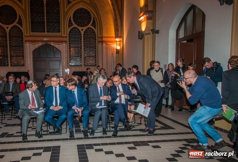 Zdjęcie w galerii na portalu naszraciborz.pl: Żydzi na Górnym Śląsku. Otwarcie wystawy stałej w gliwickim Muzeum wiadomości z regionu