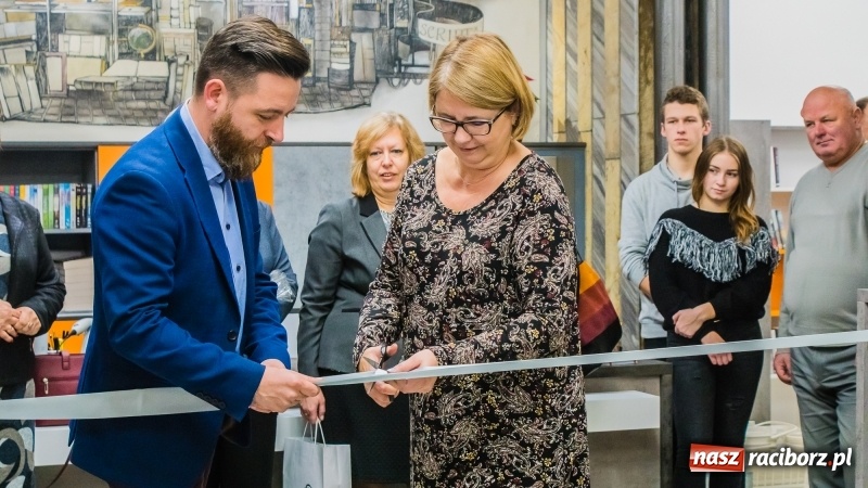 Zdjęcie w galerii na portalu naszraciborz.pl: Remont zakończony. Miejska i Powiatowa Biblioteka Publiczna oficjalnie otwarta wiadomości z regionu