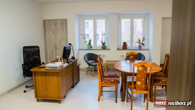 Zdjęcie w galerii na portalu naszraciborz.pl: Remont zakończony. Miejska i Powiatowa Biblioteka Publiczna oficjalnie otwarta wiadomości z regionu