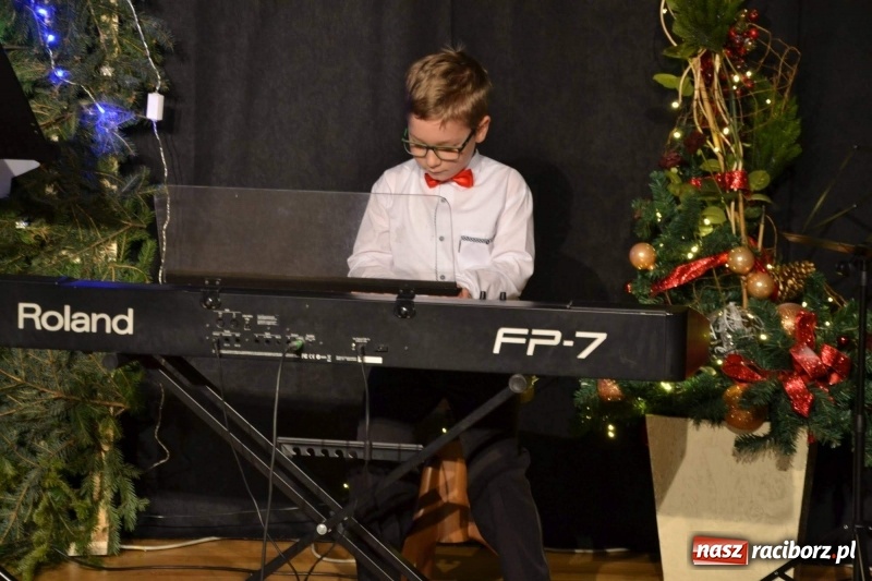 Zdjęcie w galerii na portalu naszraciborz.pl: Koncert Kolędowy na Zamku Piastowskim  wiadomości z regionu