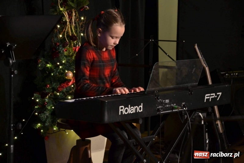 Zdjęcie w galerii na portalu naszraciborz.pl: Koncert Kolędowy na Zamku Piastowskim  wiadomości z regionu