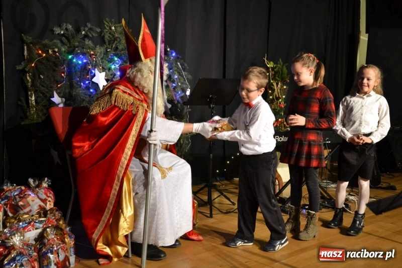 Zdjęcie w galerii na portalu naszraciborz.pl: Koncert Kolędowy na Zamku Piastowskim  wiadomości z regionu