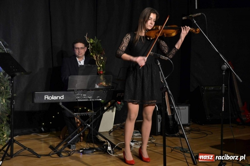 Zdjęcie w galerii na portalu naszraciborz.pl: Koncert Kolędowy na Zamku Piastowskim  wiadomości z regionu