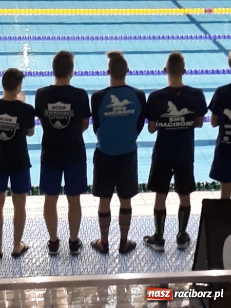 Zdjęcie w galerii na portalu naszraciborz.pl: Pływanie. Pięć medali pływaków Szkoły Mistrzostwa Sportowego wiadomości z regionu