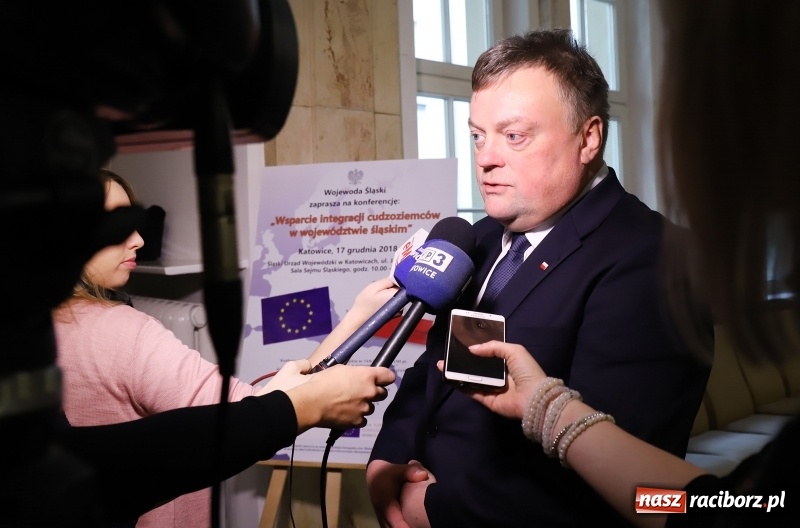 Zdjęcie w galerii na portalu naszraciborz.pl: Władze wojewódzkie chcą wspierać integrację obcokrajowców. Górny Śląsk potrzebuje rąk do pracy wiadomości z regionu