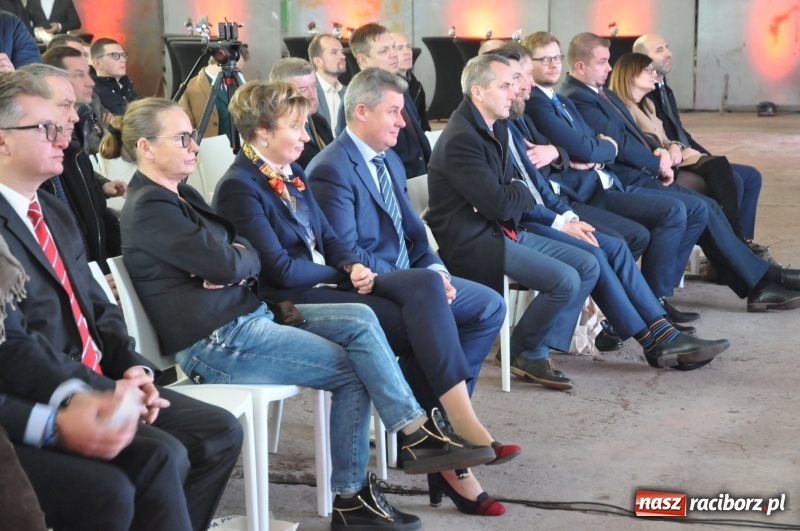 Zdjęcie w galerii na portalu naszraciborz.pl: E-BUS z Rafako na jazdach testowych [WIDEO] wiadomości z regionu