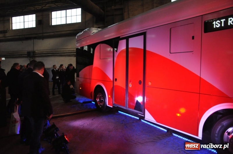 Zdjęcie w galerii na portalu naszraciborz.pl: E-BUS z Rafako na jazdach testowych [WIDEO] wiadomości z regionu