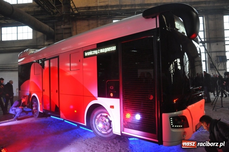 Zdjęcie w galerii na portalu naszraciborz.pl: E-BUS z Rafako na jazdach testowych [WIDEO] wiadomości z regionu