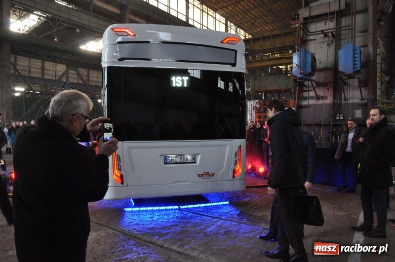 Zdjęcie w galerii na portalu naszraciborz.pl: E-BUS z Rafako na jazdach testowych [WIDEO] wiadomości z regionu