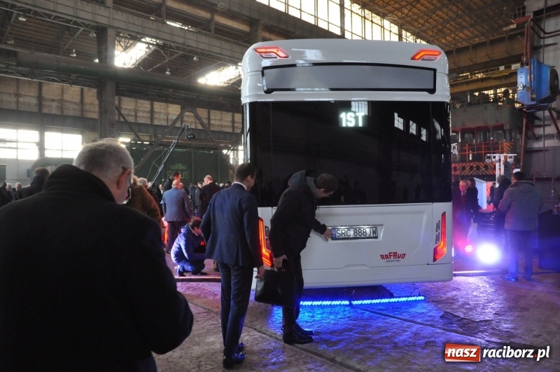 Zdjęcie w galerii na portalu naszraciborz.pl: E-BUS z Rafako na jazdach testowych [WIDEO] wiadomości z regionu