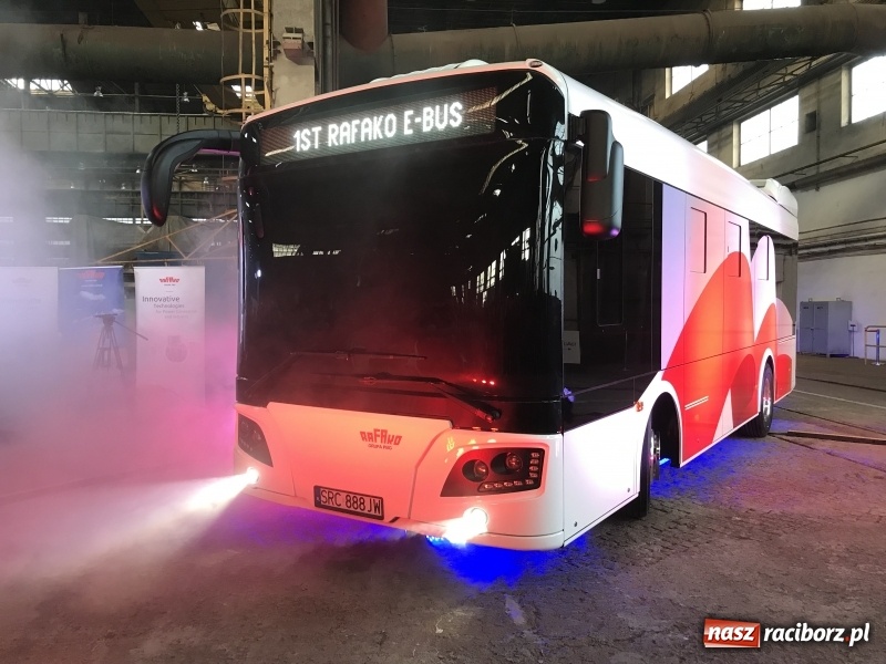 Zdjęcie w galerii na portalu naszraciborz.pl: E-BUS z Rafako na jazdach testowych [WIDEO] wiadomości z regionu