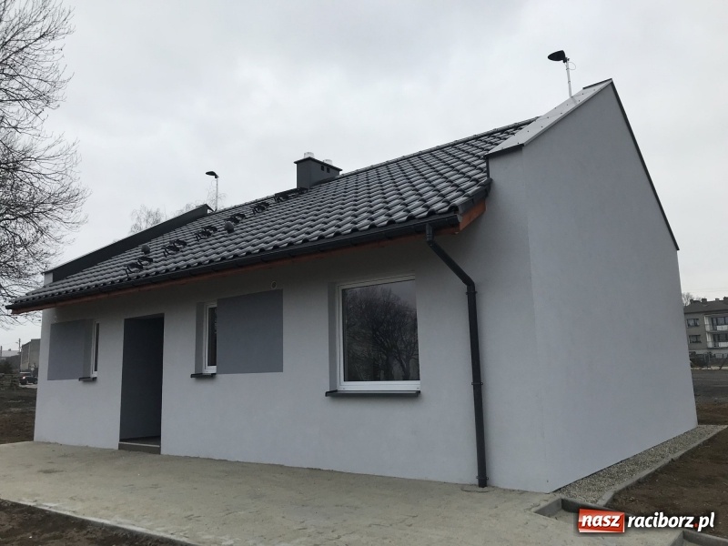 Zdjęcie w galerii na portalu naszraciborz.pl: Gmina oddała do użytku budynek socjalny w Tworkowie  wiadomości z regionu
