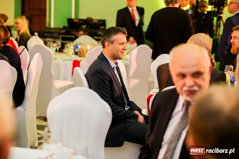 Zdjęcie w galerii na portalu naszraciborz.pl: Przedświąteczne spotkanie w Rafako. Uhonorowano emerytów i jubilatów spółki wiadomości z regionu