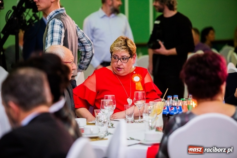 Zdjęcie w galerii na portalu naszraciborz.pl: Przedświąteczne spotkanie w Rafako. Uhonorowano emerytów i jubilatów spółki wiadomości z regionu