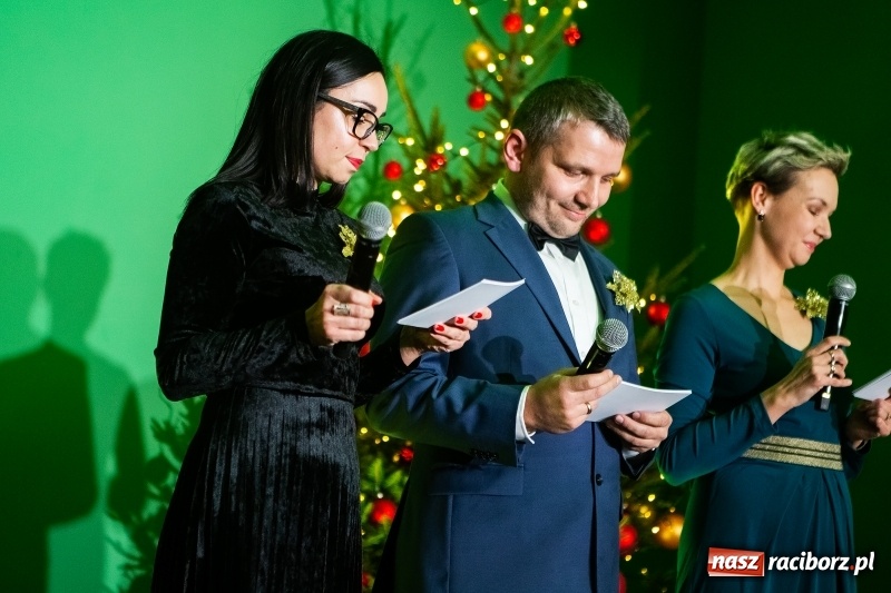 Zdjęcie w galerii na portalu naszraciborz.pl: Przedświąteczne spotkanie w Rafako. Uhonorowano emerytów i jubilatów spółki wiadomości z regionu