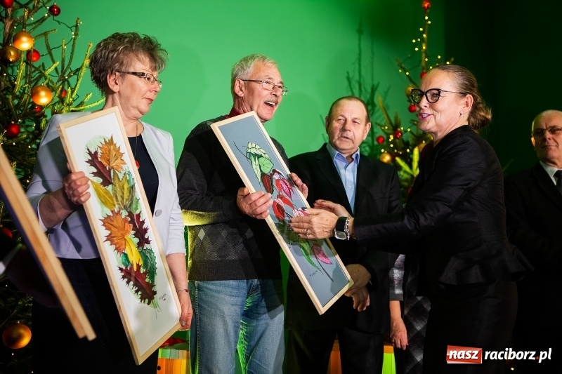 Zdjęcie w galerii na portalu naszraciborz.pl: Przedświąteczne spotkanie w Rafako. Uhonorowano emerytów i jubilatów spółki wiadomości z regionu