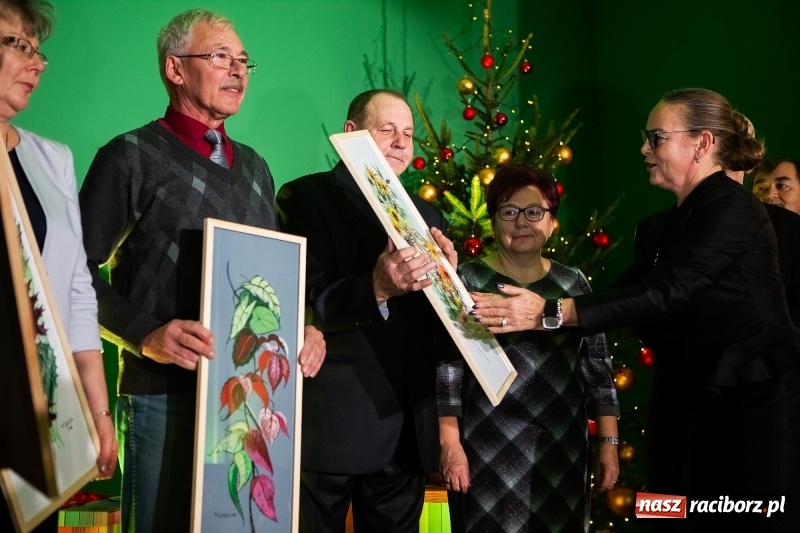 Zdjęcie w galerii na portalu naszraciborz.pl: Przedświąteczne spotkanie w Rafako. Uhonorowano emerytów i jubilatów spółki wiadomości z regionu