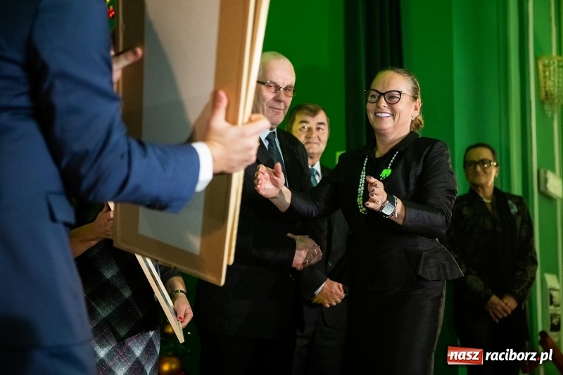 Zdjęcie w galerii na portalu naszraciborz.pl: Przedświąteczne spotkanie w Rafako. Uhonorowano emerytów i jubilatów spółki wiadomości z regionu