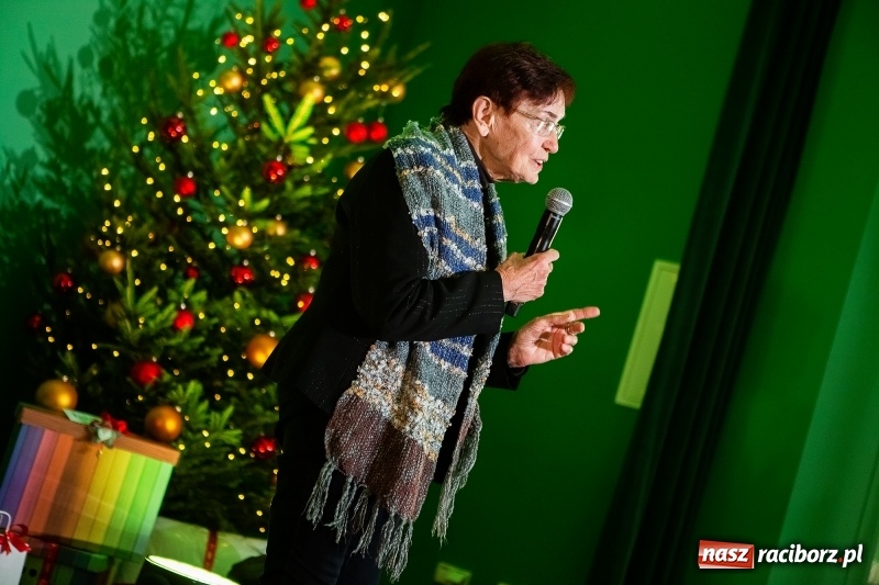 Zdjęcie w galerii na portalu naszraciborz.pl: Przedświąteczne spotkanie w Rafako. Uhonorowano emerytów i jubilatów spółki wiadomości z regionu