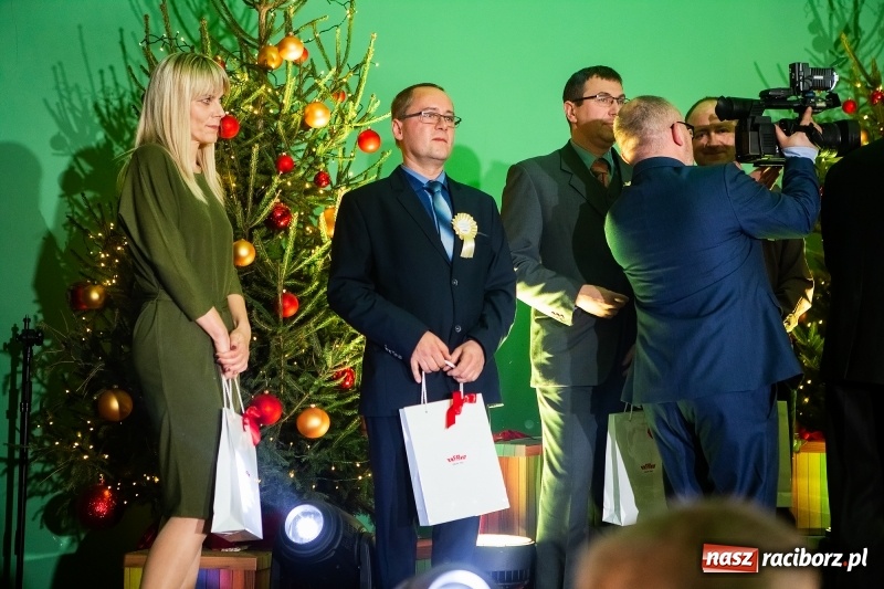 Zdjęcie w galerii na portalu naszraciborz.pl: Przedświąteczne spotkanie w Rafako. Uhonorowano emerytów i jubilatów spółki wiadomości z regionu