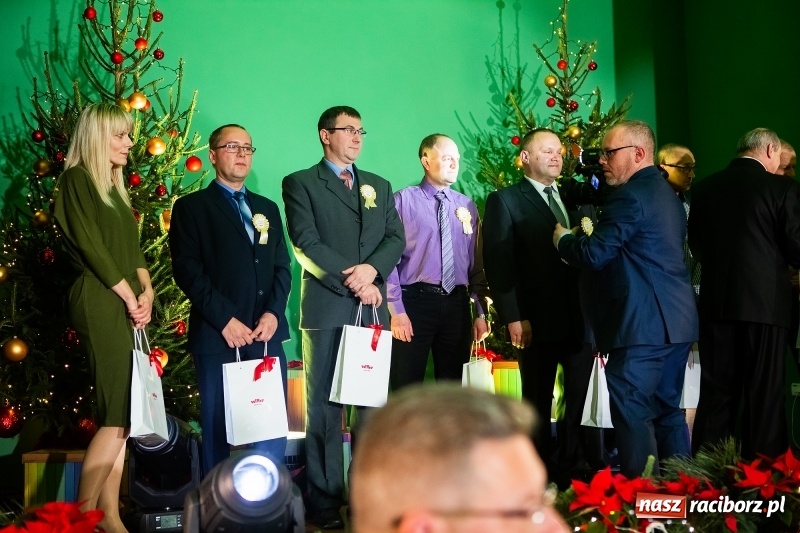 Zdjęcie w galerii na portalu naszraciborz.pl: Przedświąteczne spotkanie w Rafako. Uhonorowano emerytów i jubilatów spółki wiadomości z regionu