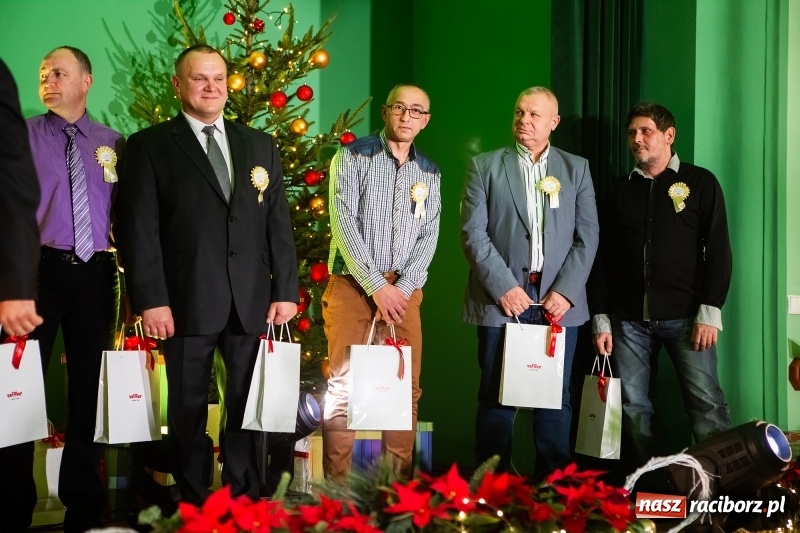 Zdjęcie w galerii na portalu naszraciborz.pl: Przedświąteczne spotkanie w Rafako. Uhonorowano emerytów i jubilatów spółki wiadomości z regionu